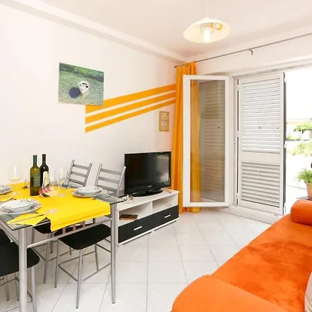 Elegant In With 40 M² Terrace ドゥブロブニク